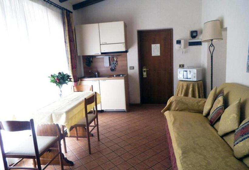 آپارتمان 1 خوابه, Residence Casale Mostacciano