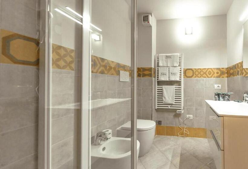 דירה בת חדר שינה 1 עם מרפסת, Residenza Cavour