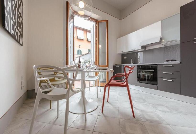 דירה בת חדר שינה 1 עם מרפסת, Residenza Cavour