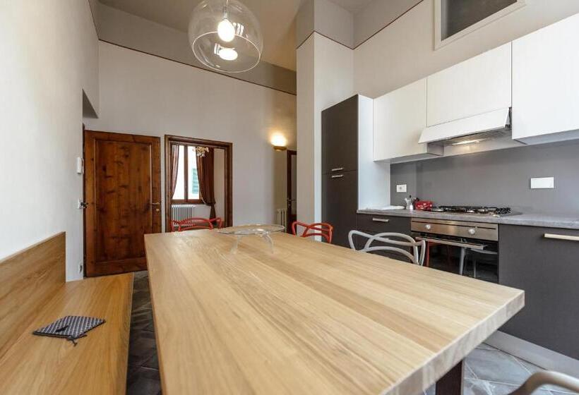 带2个卧室的公寓, Residenza Cavour