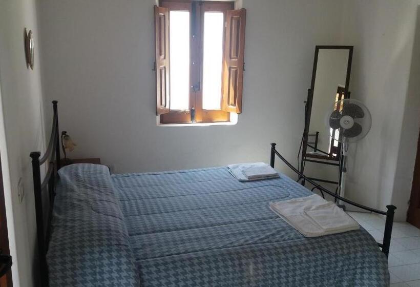 テラス付き１ベッドルームアパートメント, Case La Pergola