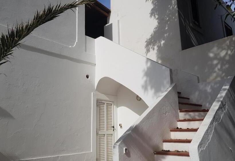 Quarto Quádruplo Clássico, Case La Pergola