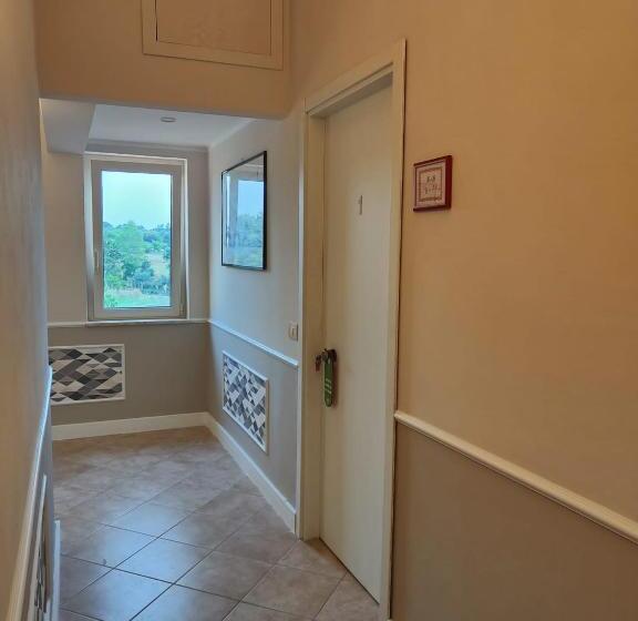 스탠다드 발코니 스튜디오, Gullo Capo Vaticano