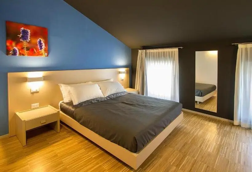 1 Bedroom Penthouse Apartment, Residence Bleu