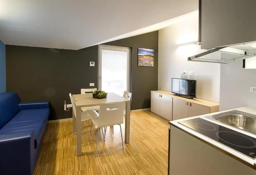 1 Bedroom Penthouse Apartment, Residence Bleu