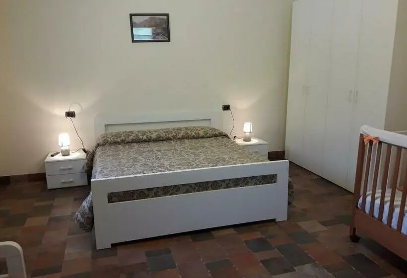 スタンダードトリプルルーム, Agriturismo La Miniera