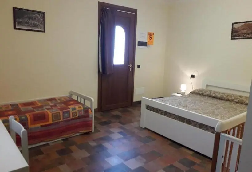 スタンダードトリプルルーム, Agriturismo La Miniera