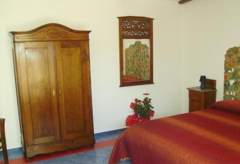 اتاق استاندارد چهار تخته, Casina Dei Preti