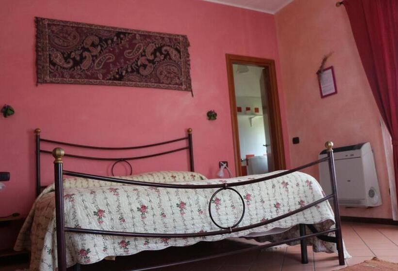 חדר לארבעה סטנדרטי עם מרפסת, La Casa Rosa