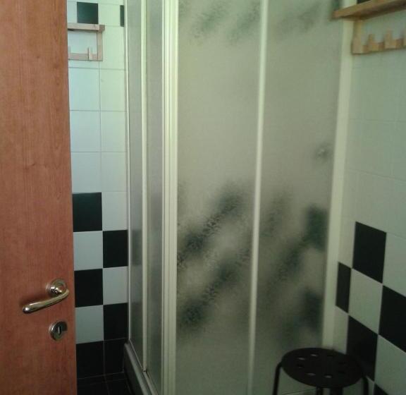 スタンダード４人部屋, La Casa Rosa