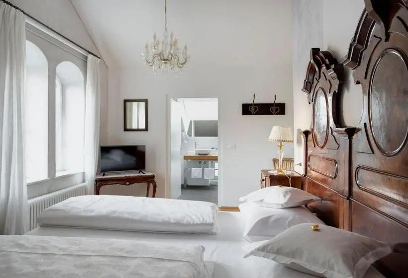 Superior suite with balcony, Villa Bergmann Suites Meran