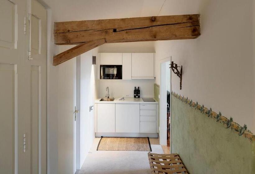 Superior suite with balcony, Villa Bergmann Suites Meran