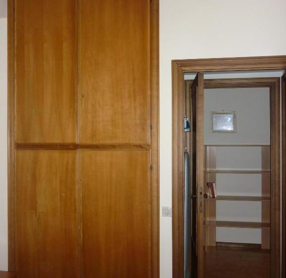 آپارتمان 1 خوابه با تراس, Eur Nir Residence