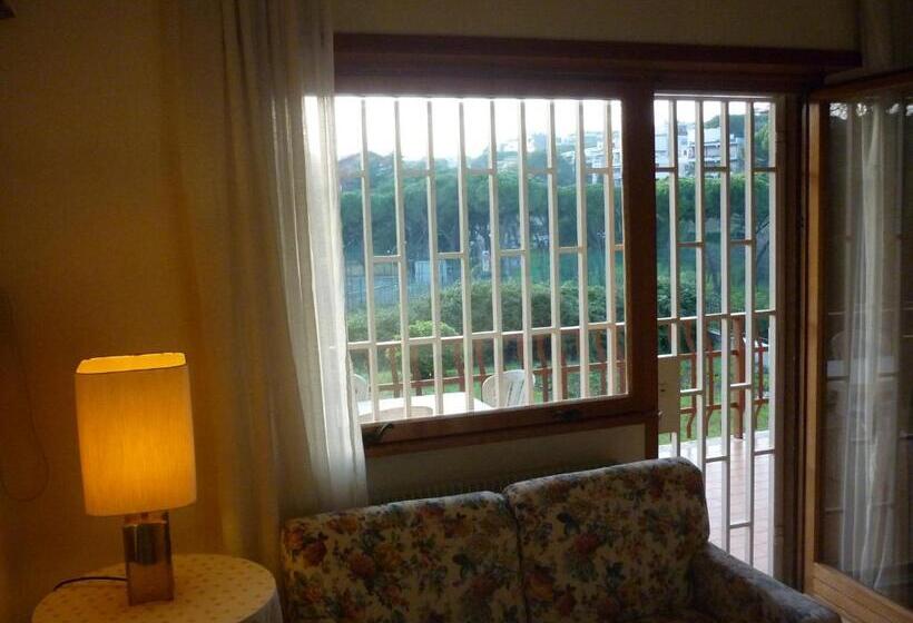 آپارتمان 1 خوابه با تراس, Eur Nir Residence