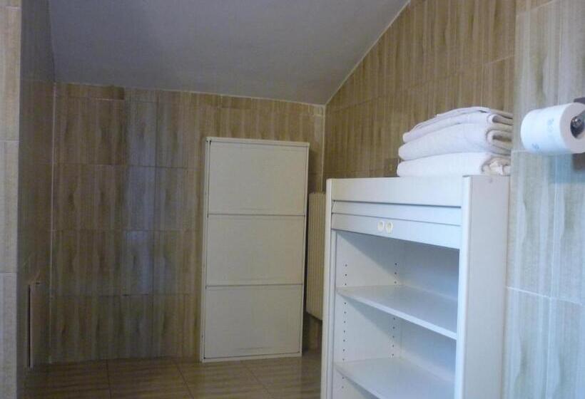 סטודיו סטנדרט עם מרפסת, Eur Nir Residence