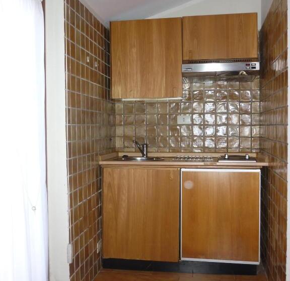 סטודיו סטנדרט עם מרפסת, Eur Nir Residence