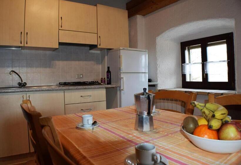 庭の見える１ベッドルームアパートメント, Agriturismo Alla Vecchia Quercia