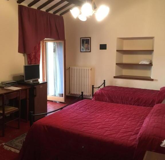 غرفة قياسية ثلاثية مزودة بتراس, Agriturismo Il Casale