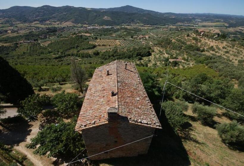 3间卧室的房子, Castello Di Mongiovino