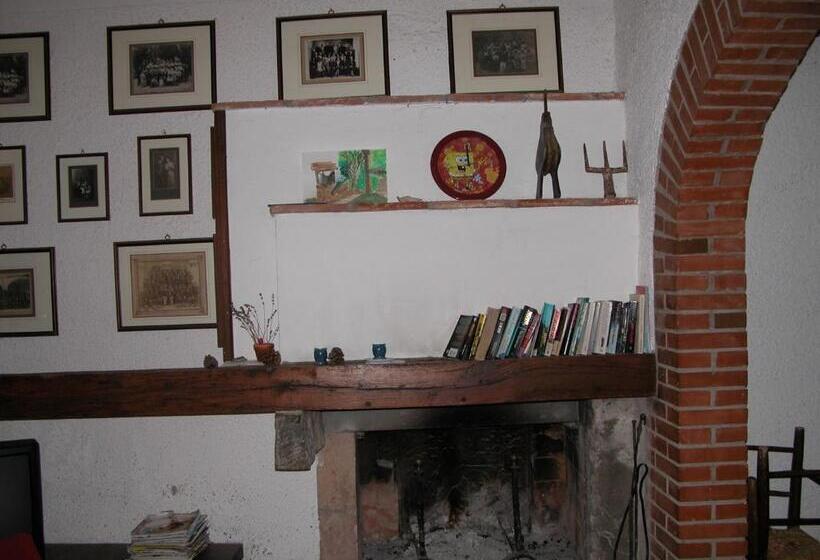 4间卧室的房子, Castello Di Mongiovino