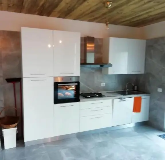 スタンダードスタジオ, Guest House Agriturismo I Conti