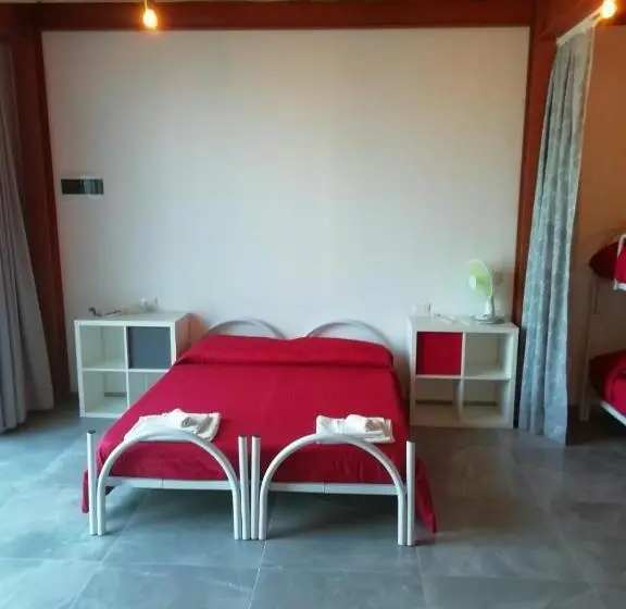 スタンダードスタジオ, Guest House Agriturismo I Conti