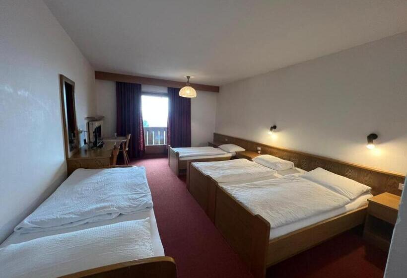 Четырехместный Номер Стандарт, Rifugio Frara