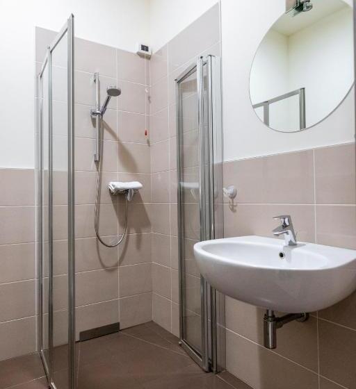 اتاق استاندارد, Daydreaming House