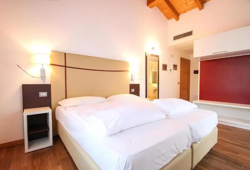 テラス付きスタンダードルーム, Thai Orchidee Restaurant&rooms