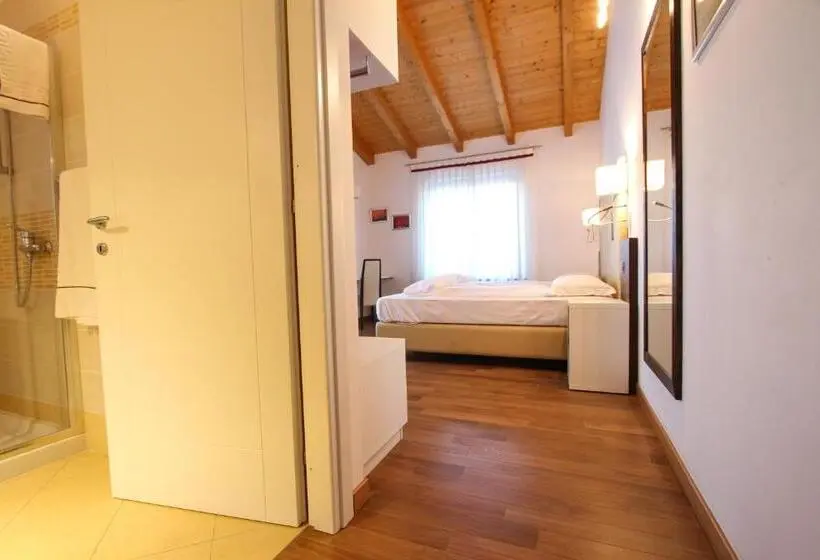 テラス付きスタンダードルーム, Thai Orchidee Restaurant&rooms