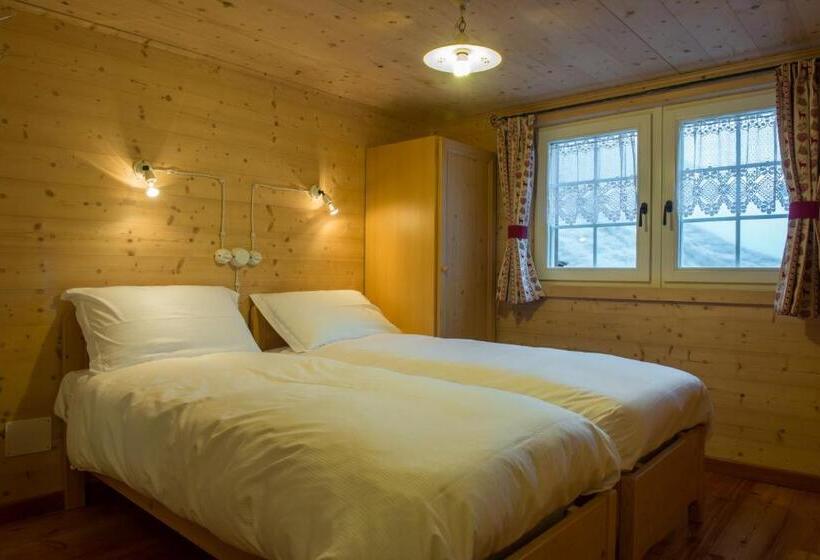 חדר סטנדרט, Zwargji