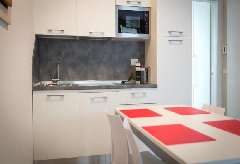 استودیوی استاندارد, Residence Al Bosco