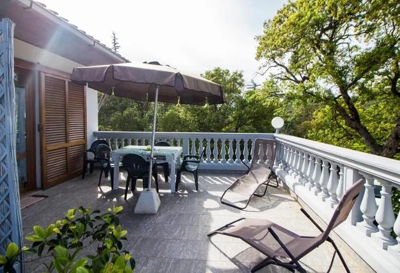 テラス付き１ベッドルームアパートメント, Residence Oasis