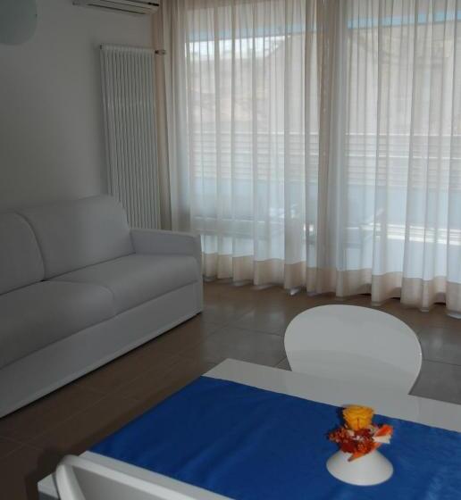 带阳台两卧公寓, Aparthotel Tiziano