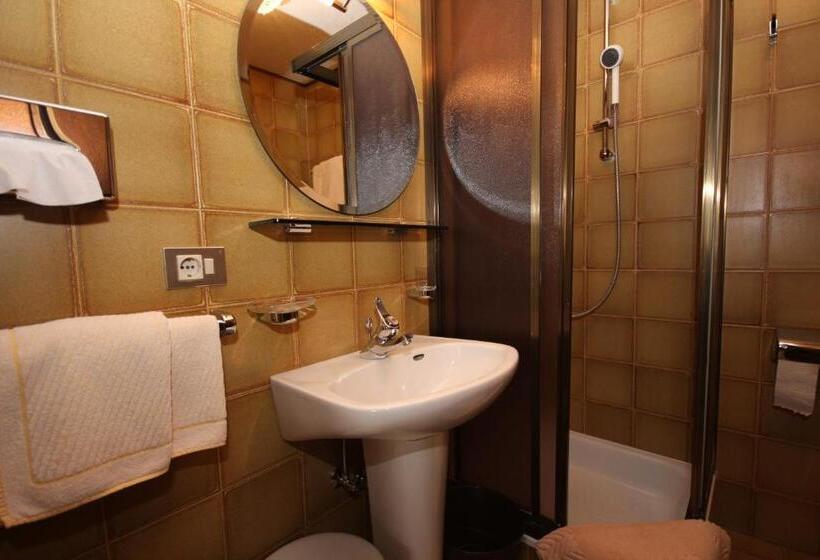 آپارتمان 2 خوابه با بالکن, Apartments Residence Alta Badia