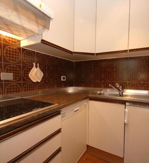 آپارتمان 2 خوابه با بالکن, Apartments Residence Alta Badia