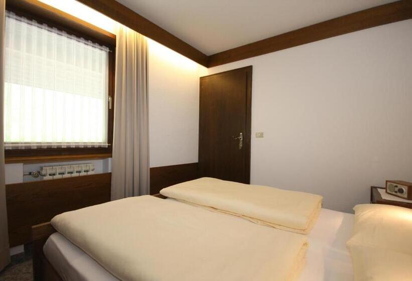 آپارتمان خانوادگی, Apartments Residence Alta Badia