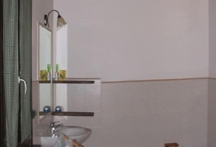 اتاق خانوادگی, Agriturismo Fattoria Le Origini