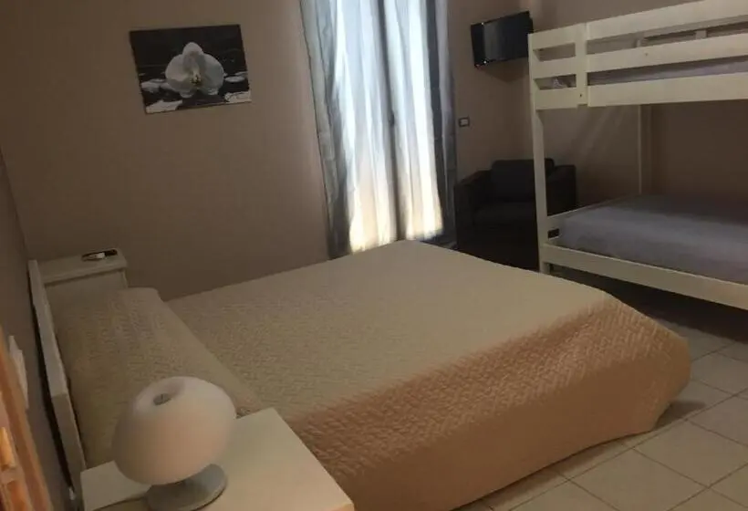 スタンダード４人部屋, Agriturismo La Crianza