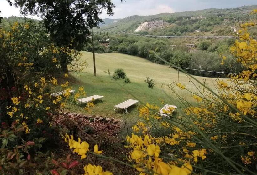 דירת שלושה חדרים, Agriturismo La Poderina