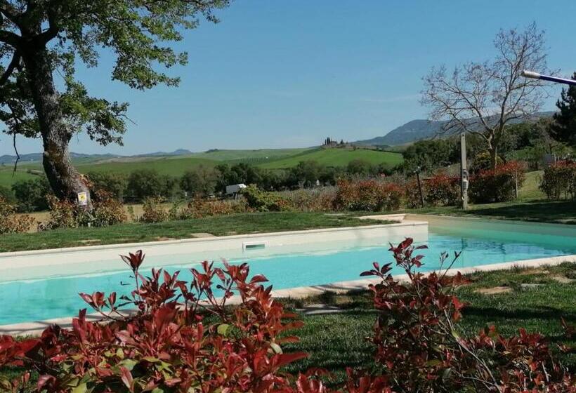 דירת שלושה חדרים, Agriturismo La Poderina