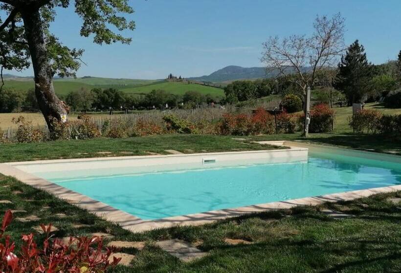 דירת שלושה חדרים, Agriturismo La Poderina