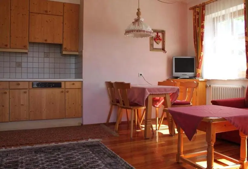 Huoneisto 1 Makuuhuone, Appartementhaus Lechnerhof