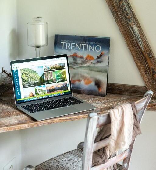 סוויטת ג'וניור, Berry House