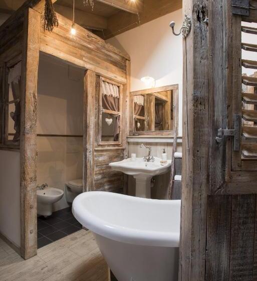 סוויטת ג'וניור, Berry House