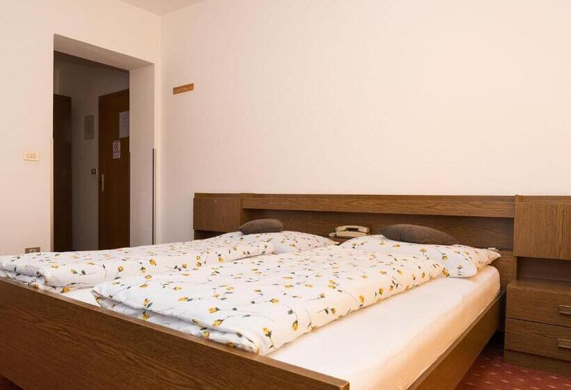 Номер Стандарт с Балконом, Haus Elisabeth