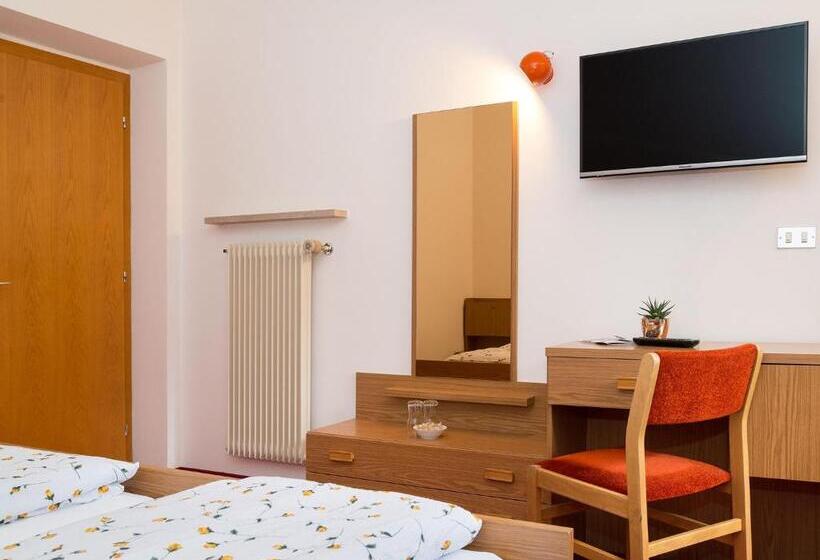 Номер Стандарт с Балконом, Haus Elisabeth