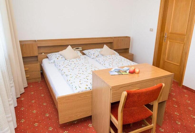 Номер Стандарт с Балконом, Haus Elisabeth