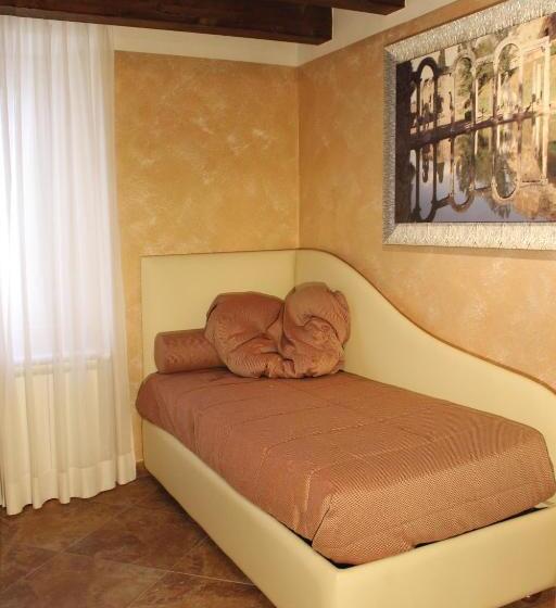 اتاق استاندارد یک نفره, La Giada