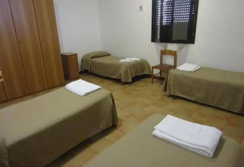 スタンダード5人部屋, Monastero San Vincenzo   Casa Per Ferie